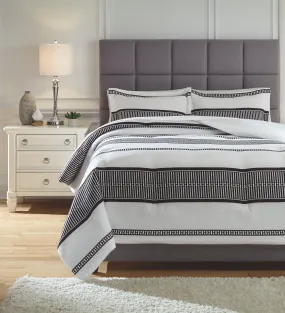 Masako Signature Design by Ashley Comforter Set Queen