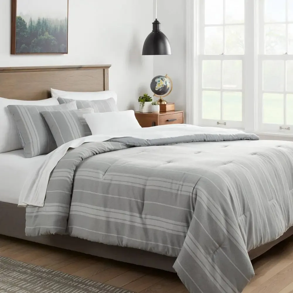 New - 4pc Twin/Twin Extra Long Reversible Heathered Herringbone Stripe Comforter Set