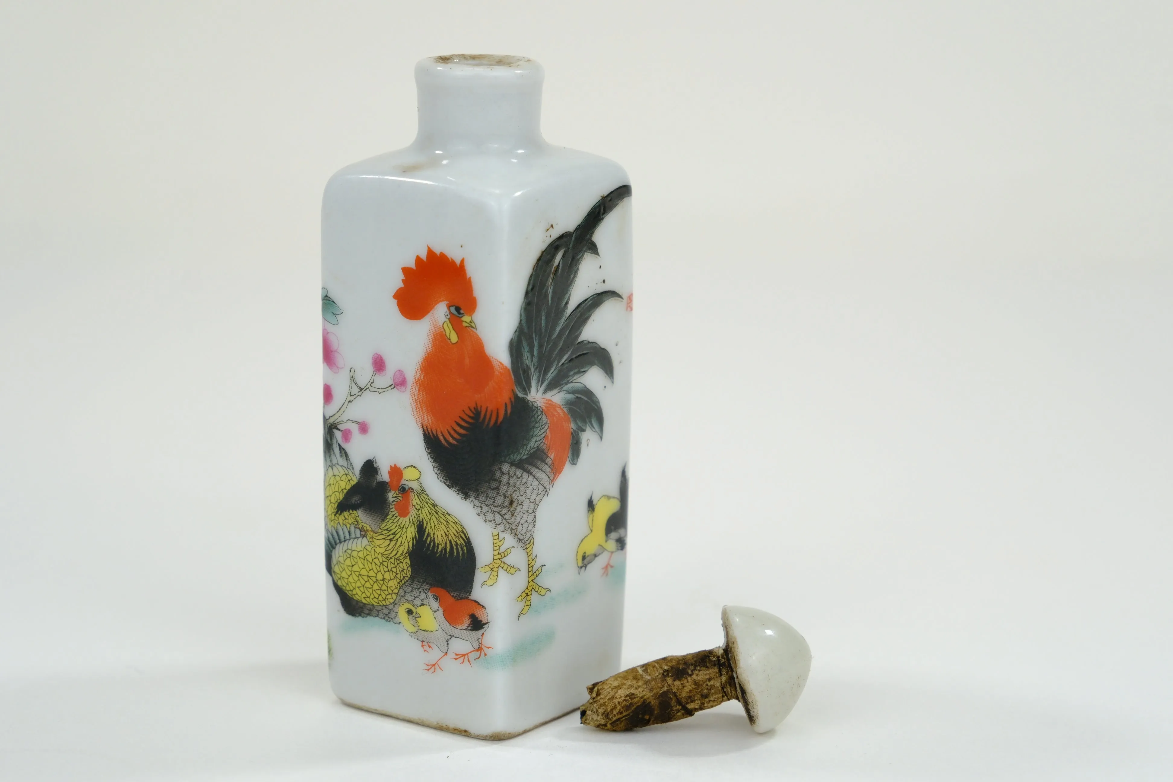 Vintage Chinese Porcelain Rooster Motif Snuff Bottle w/ Stopper 3"